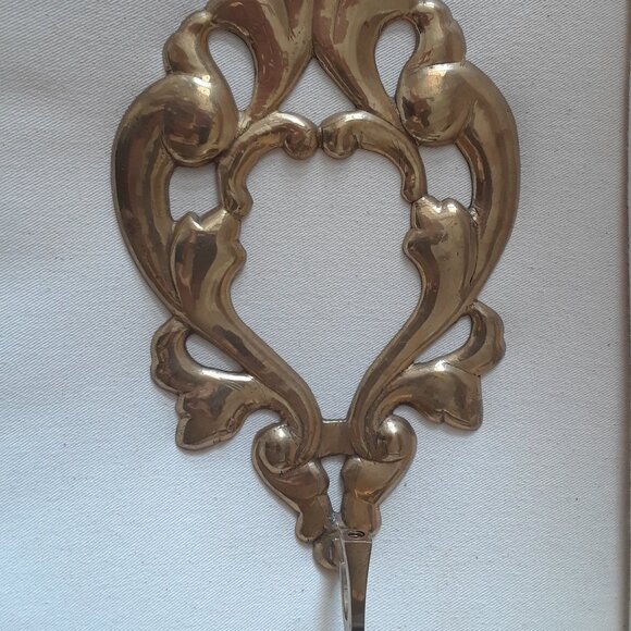 Large Solid Brass Ornate Wall Mounted Hook - Picture 11 of 13